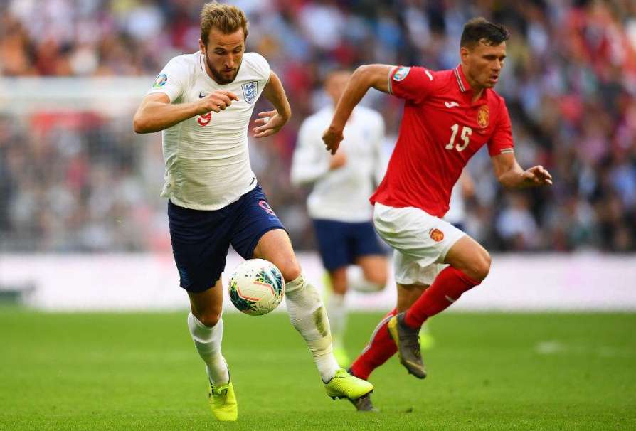 Болгария англия. Болгария против Гайхату. National Sport of England. England line.